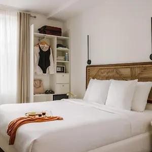 Simone Centre Hotel