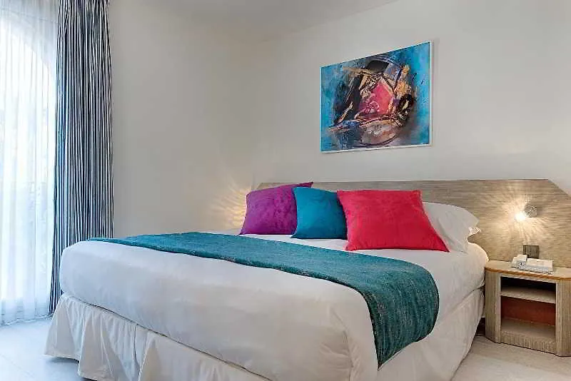 Cristal Hotel & Spa Cannes 4*,