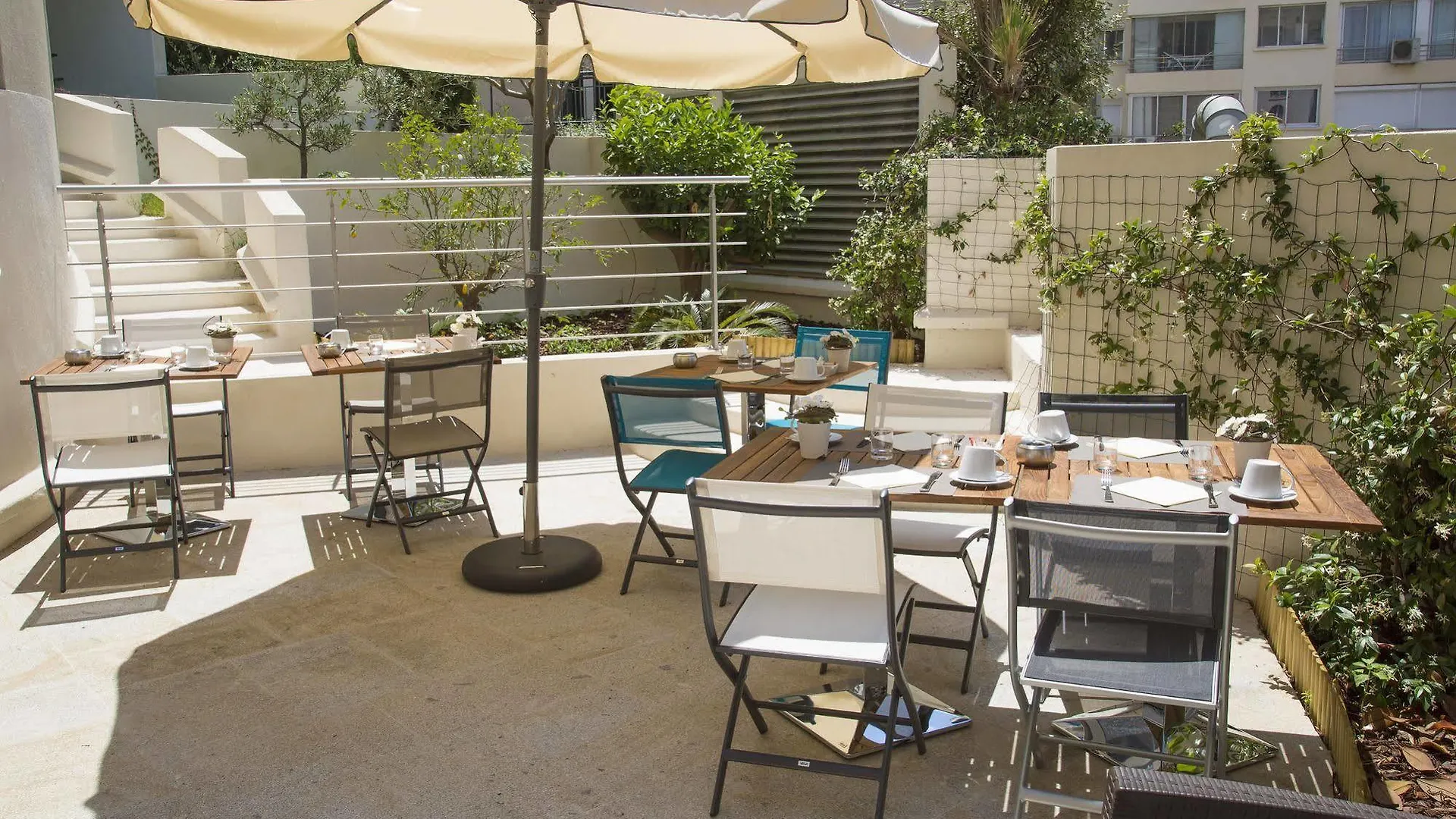 Cristal Hotel & Spa Cannes 4*,  France